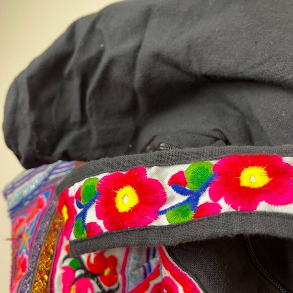 Handbag - Picture 8 of 10